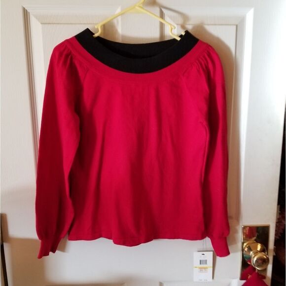 RED SWEATER WITH BLACK SCOOP NECK - Picture 1 of 3